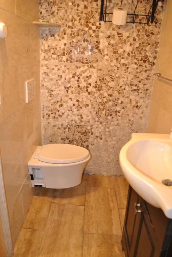Ewr Airport Multilevel Guest House Room With 2-3 Beds Newark Exterior foto