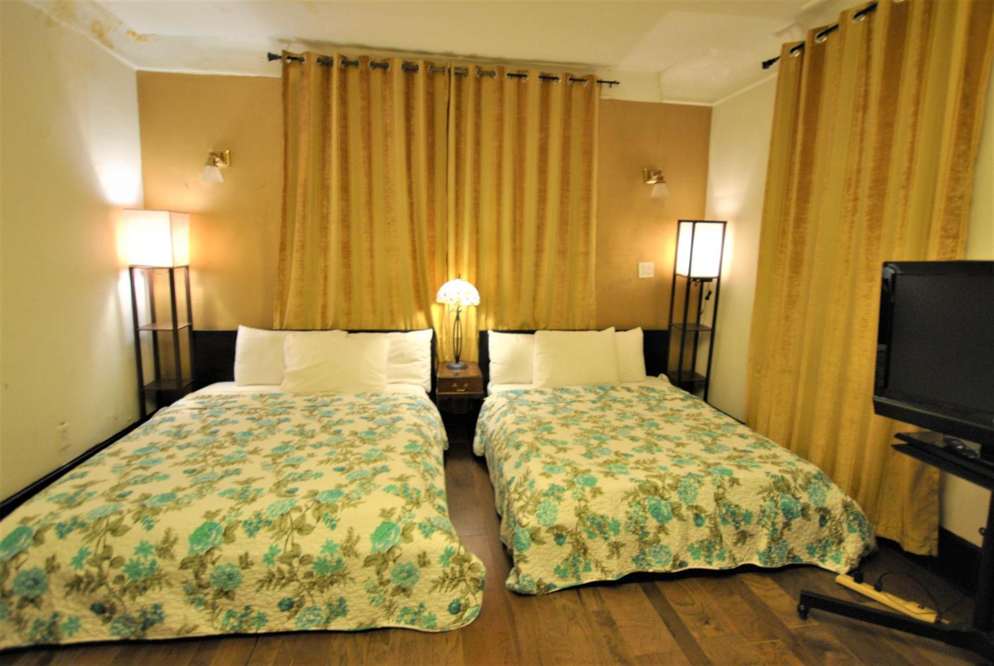 Ewr Airport Multilevel Guest House Room With 2-3 Beds Newark Exterior foto